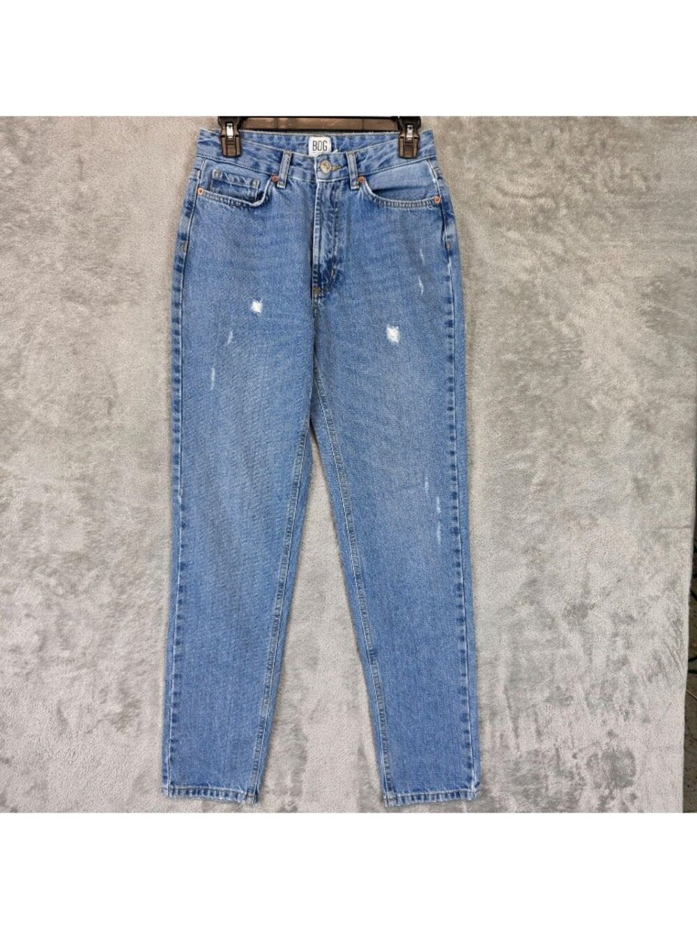 BDG Mom High-Rise Jeans Womens 26 Blue Med Wash Distressed Relaxed Rigid Denim